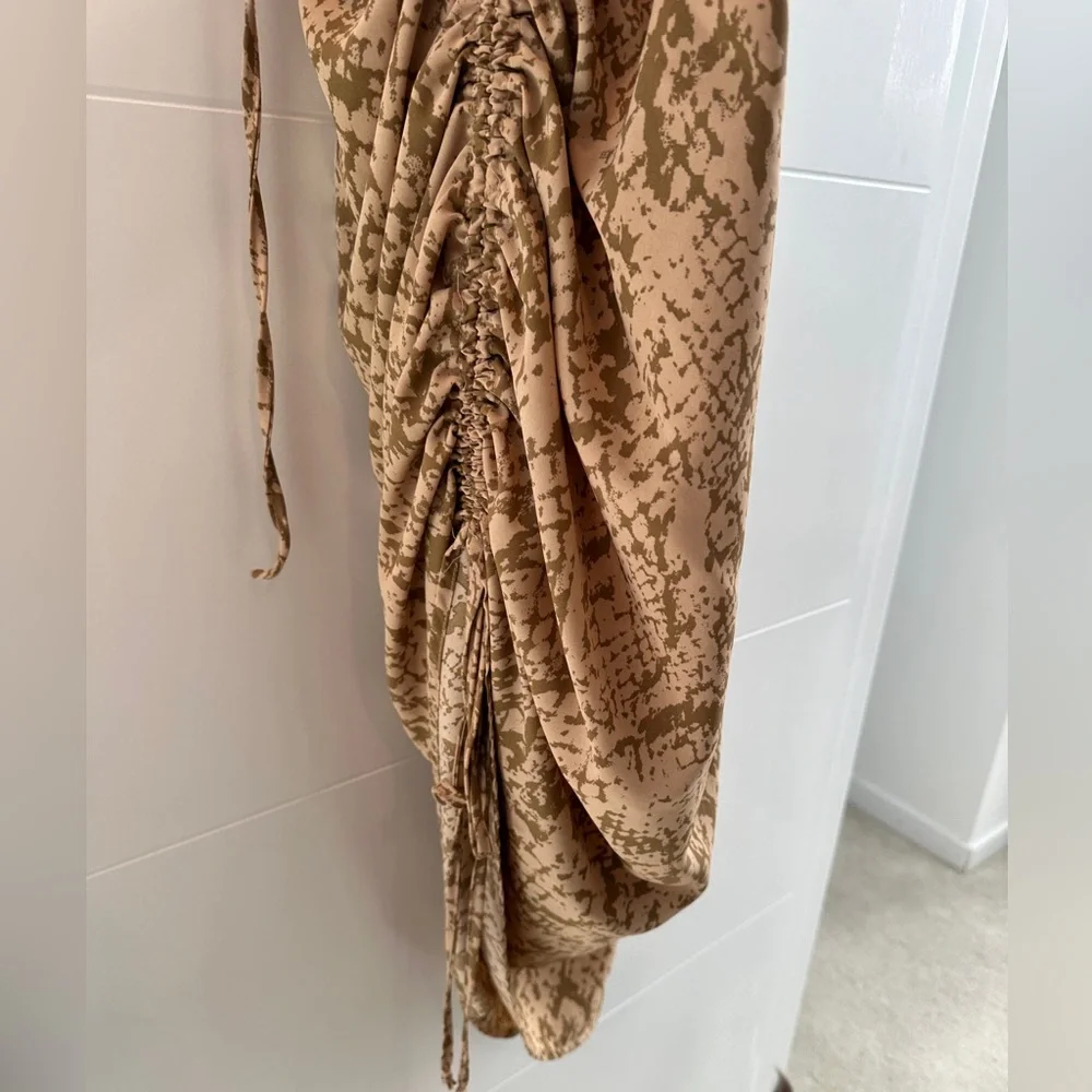 Forever 21 Snake Print Ruched Midi Dress Tan Beige Spaghetti Strap | Size M - Picture 11 of 15
